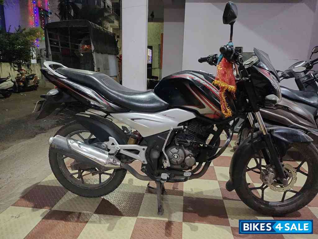 Bajaj Discover 125 ST