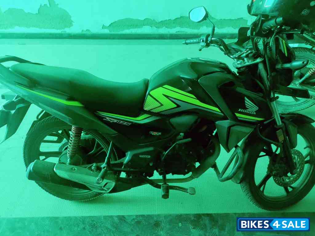 Black Honda SP 125 BSVI Black Honda SP 125 BSVI