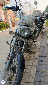 Bajaj Avenger Cruise 220 BS6