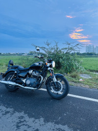 Royal Enfield Super Meteor 650