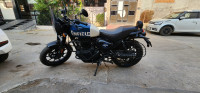 Royal Enfield Hunter 350 Metro