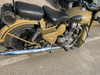 Desert Storm Royal Enfield Classic Desert Storm