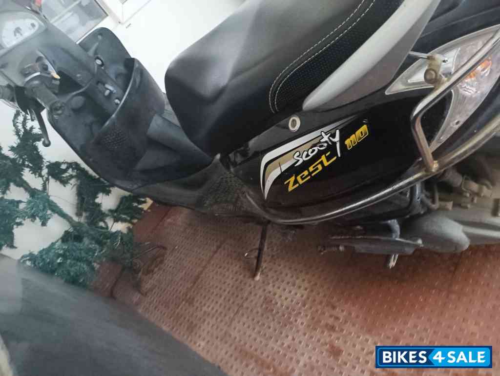 TVS Scooty Zest 110 BS6