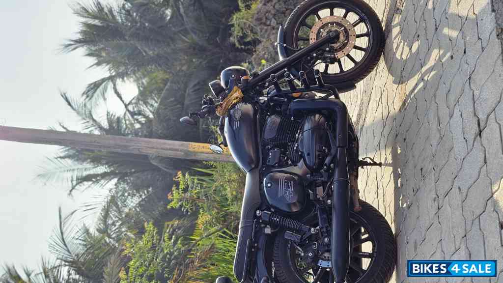 Jawa 42 Dual Channel ABS AllStar Black