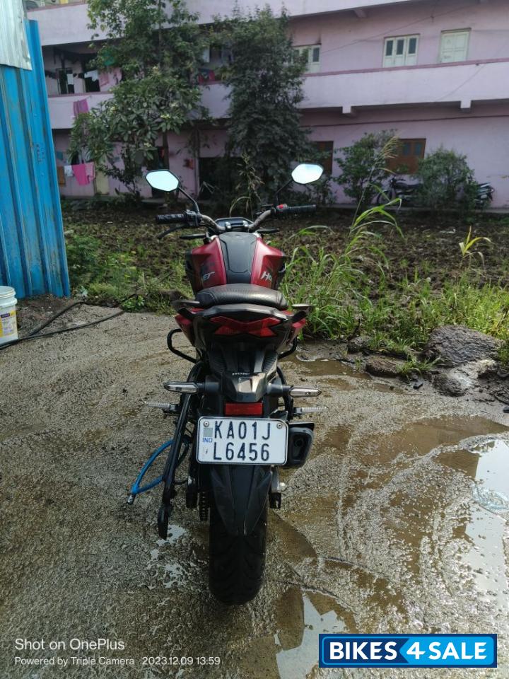 Red Honda Hornet 2.0