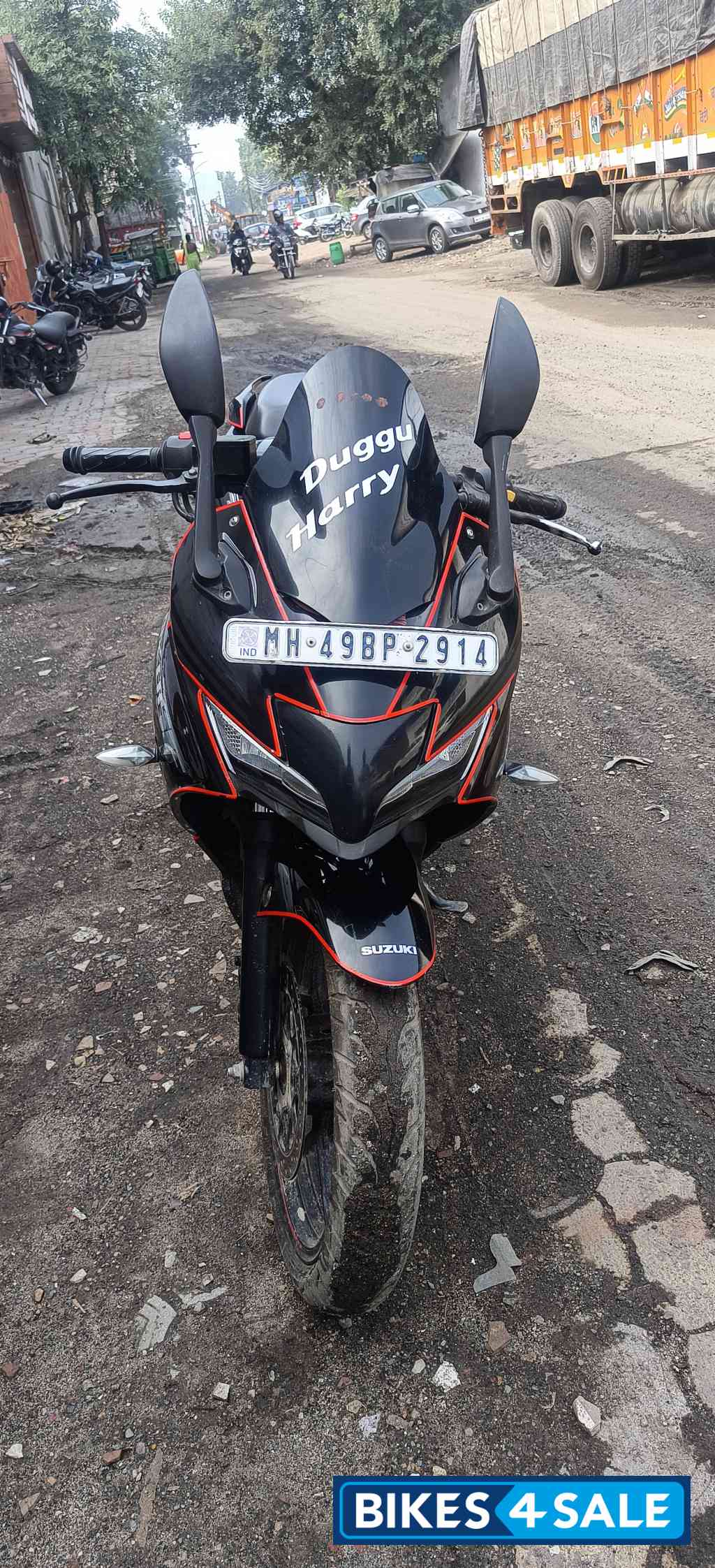 Black Red Suzuki Gixxer SF BS6