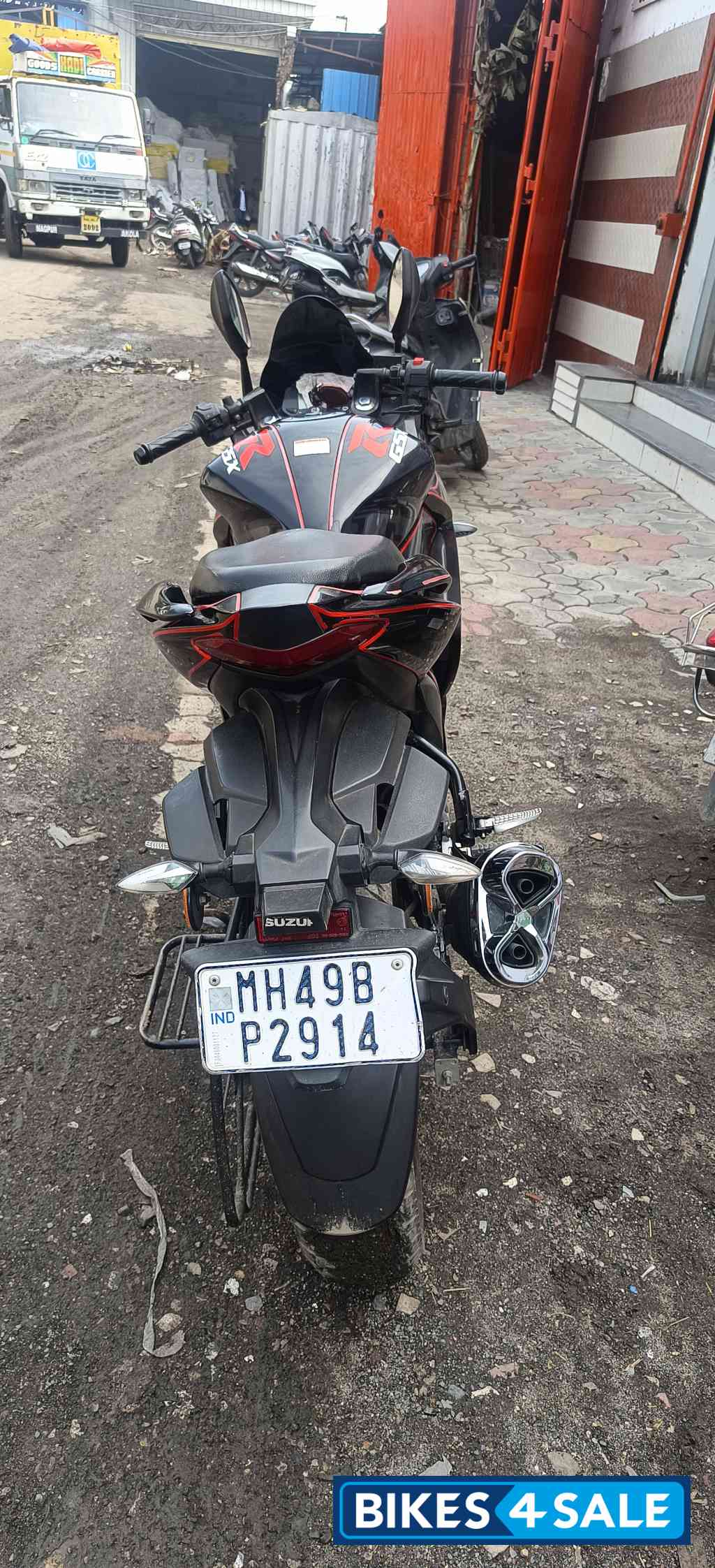 Black Red Suzuki Gixxer SF BS6