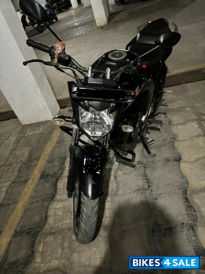Black Yamaha FZ FI V2