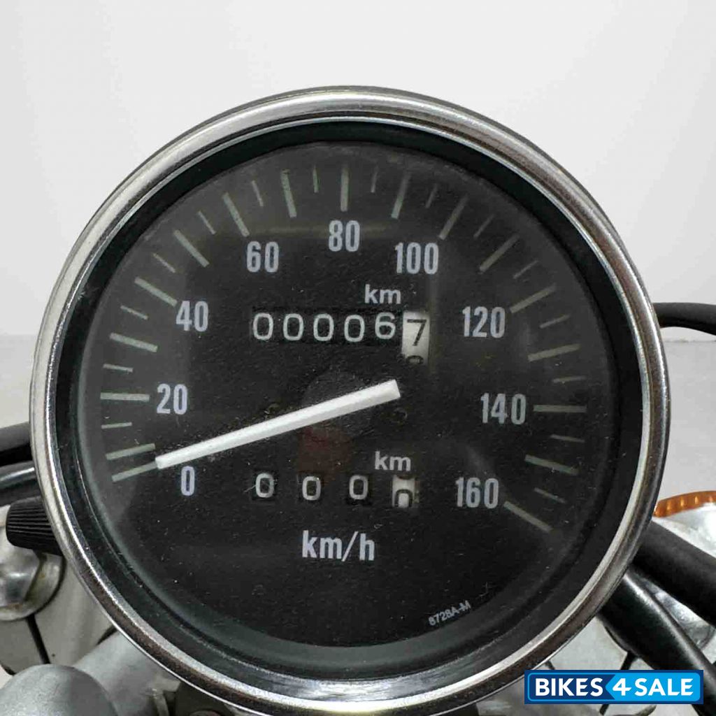 Bajaj Avenger 180 DTS-i