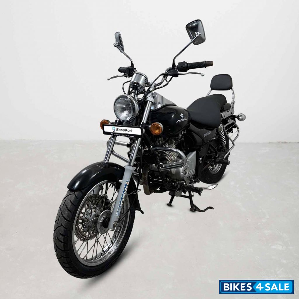 Bajaj Avenger 180 DTS-i