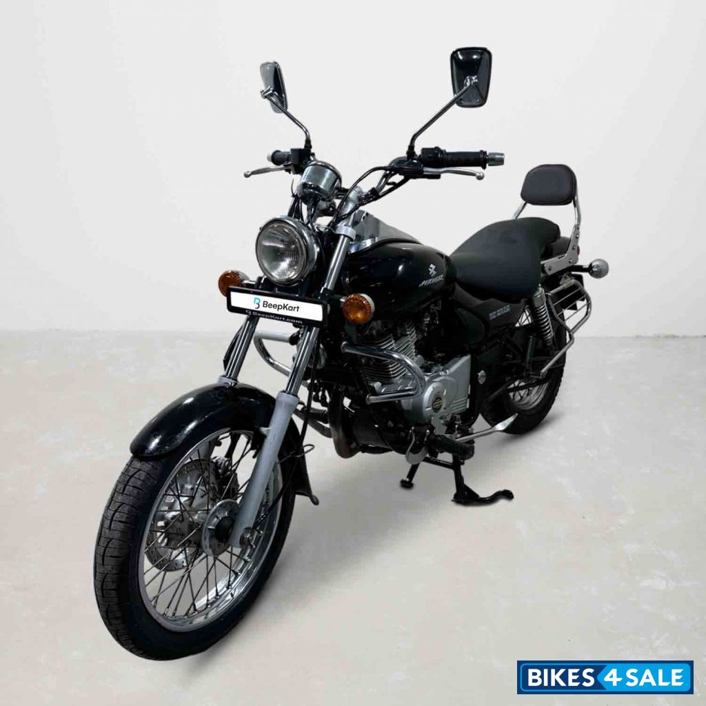 Bajaj Avenger 180 DTS-i Bajaj Avenger 180 DTS-i