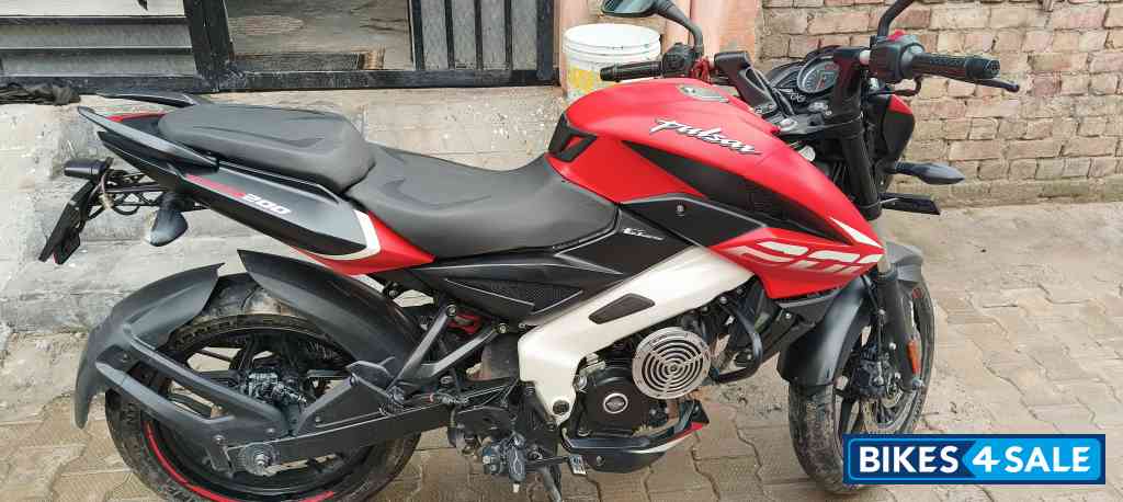 Bajaj Pulsar NS 200 BS6