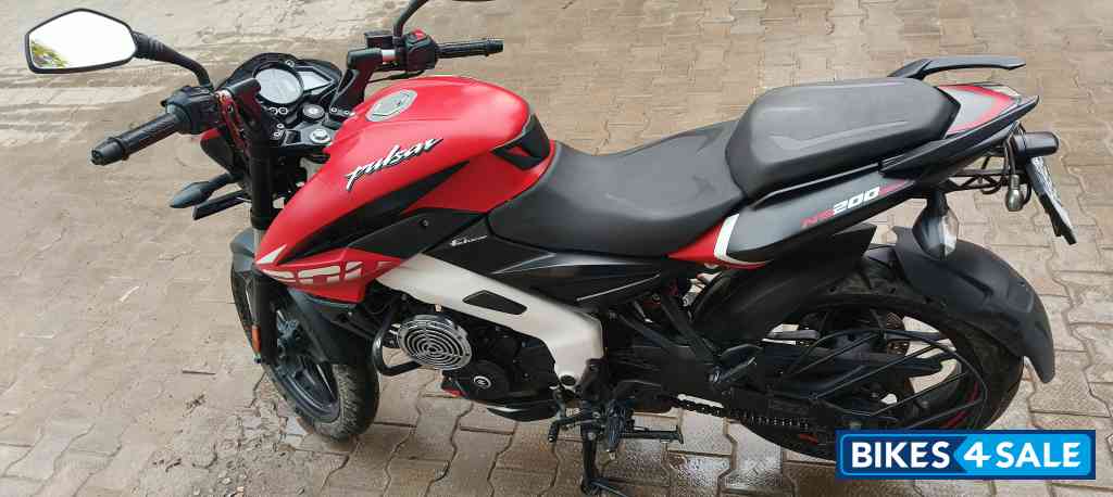 Bajaj Pulsar NS 200 BS6