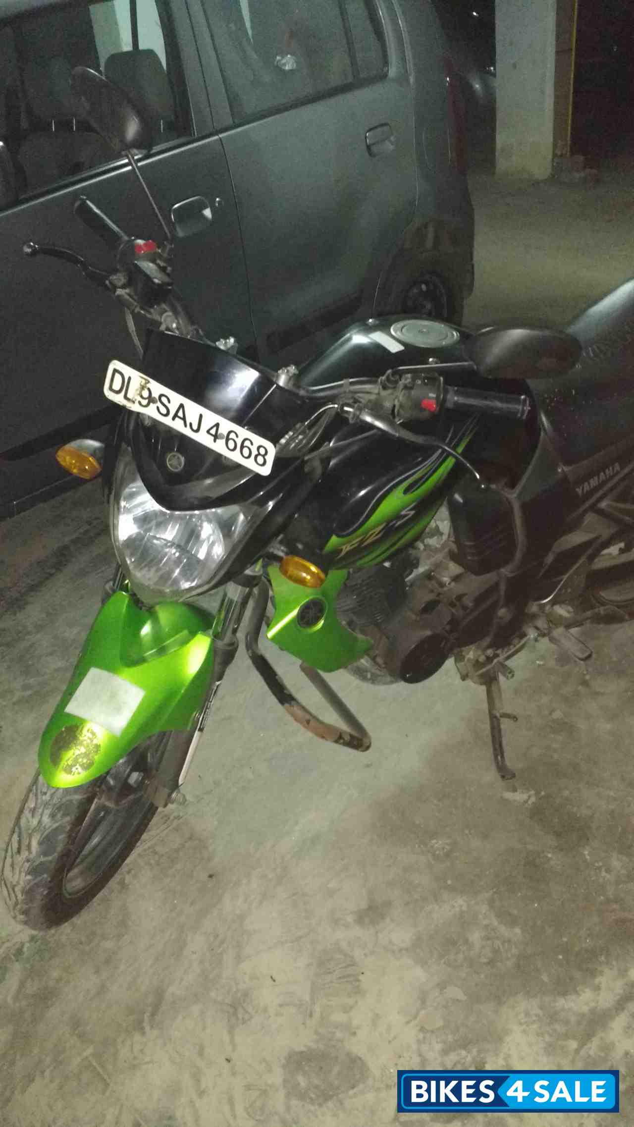 Black N Green Yamaha FZ-S