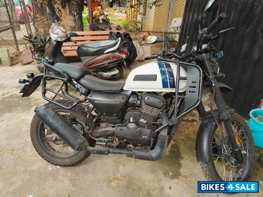 Gloss White Yezdi Adventure Gloss