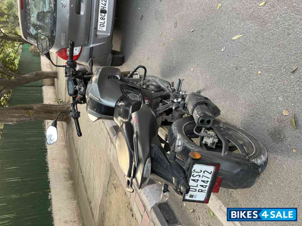 TVS Apache RTR 200 4V