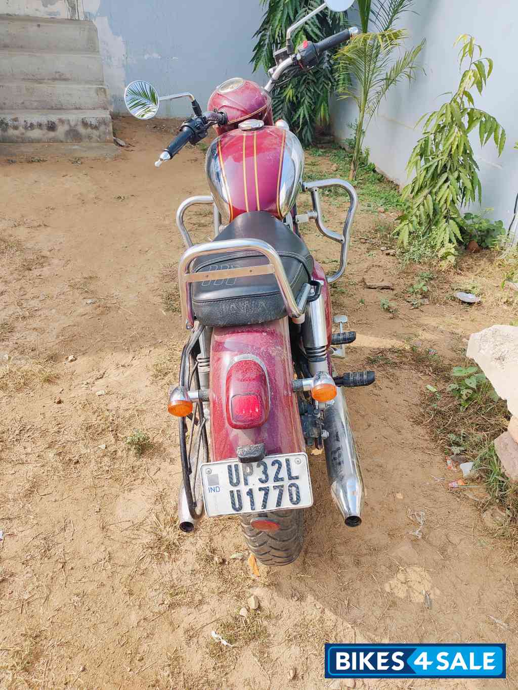 Ideal Jawa Yezdi Classic