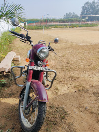 Ideal Jawa Yezdi Classic