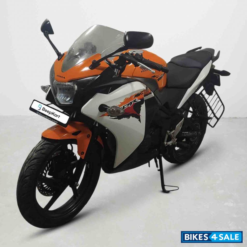 Honda CBR 150R Honda CBR 150R