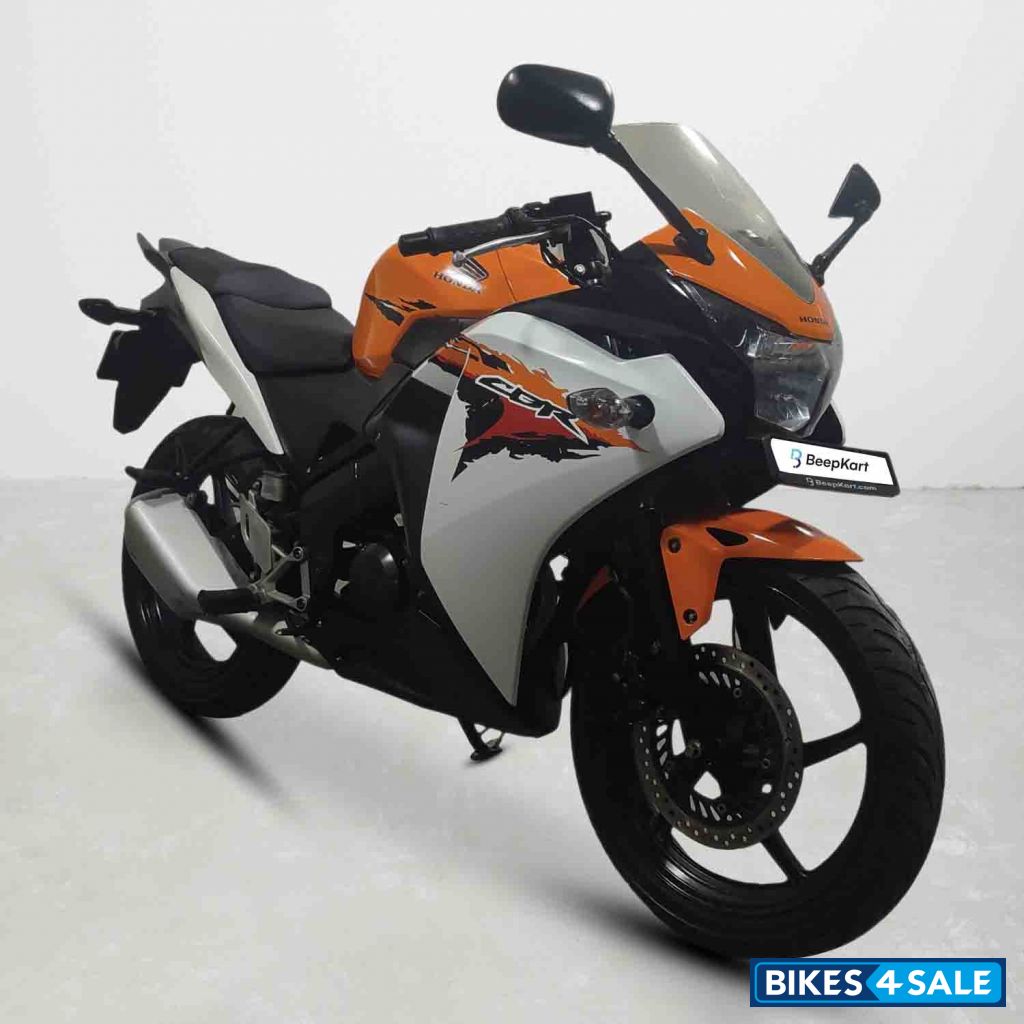 Honda CBR 150R Honda CBR 150R