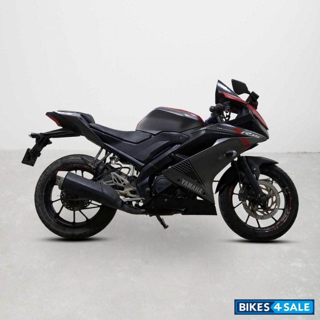 Yamaha YZF R15 V3