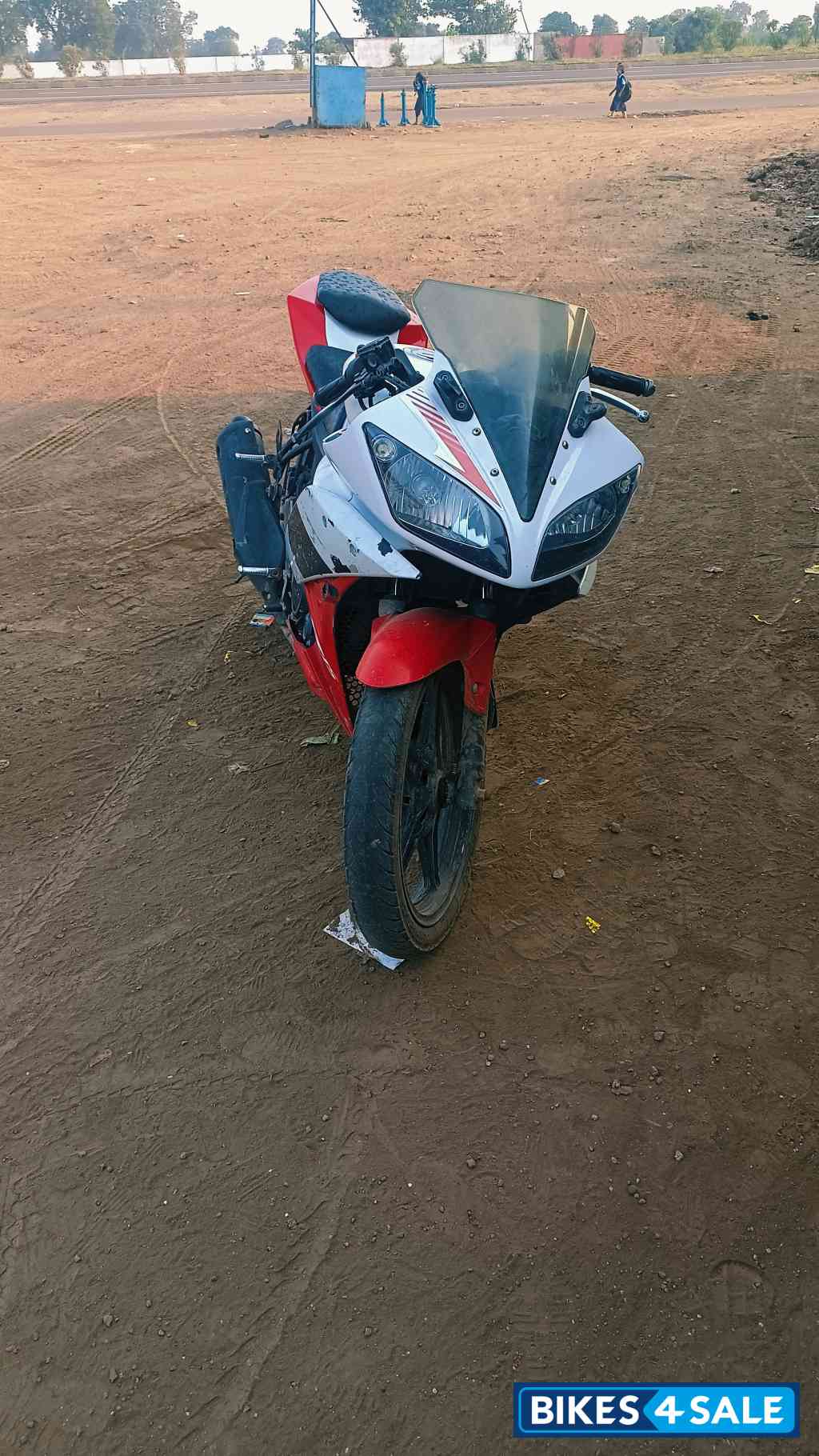 Yamaha YZF R15 V2