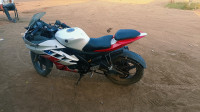 Yamaha YZF R15 V2