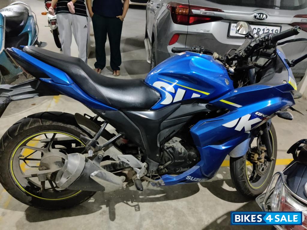 Suzuki Gixxer SF