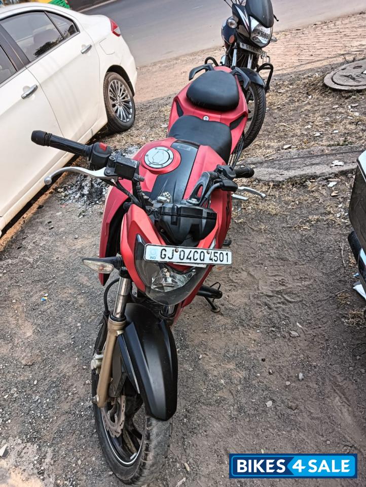 Red TVS Apache RTR 200 4V