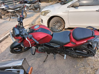 Red TVS Apache RTR 200 4V