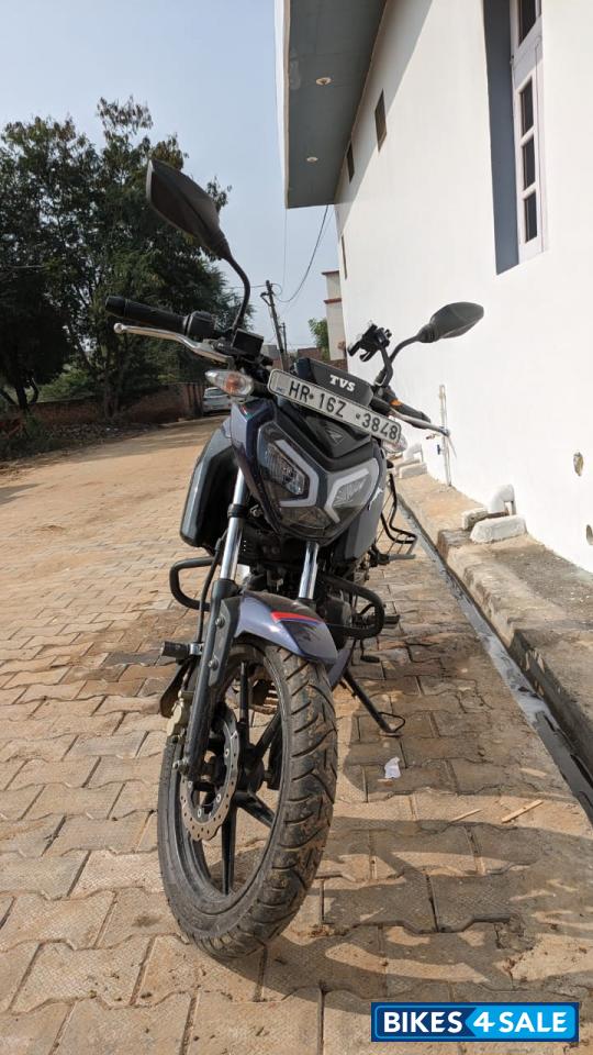 TVS Raider Split Seat TVS Raider Split Seat