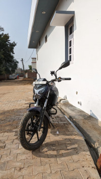 TVS Raider Split Seat