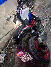 Polar White/racing Blue Metall BMW G 310 R