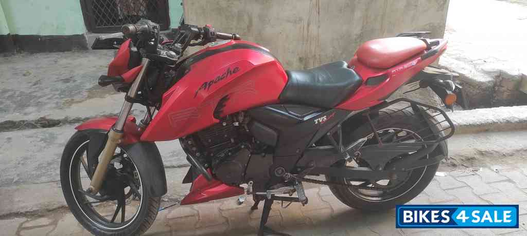 TVS Apache RTR 200 4V