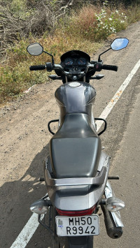 Gray Honda CB Shine