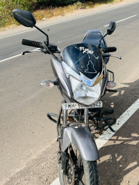 Gray Honda CB Shine