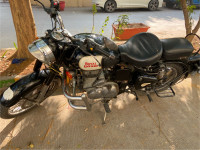 Black Royal Enfield Classic 350 BS VI