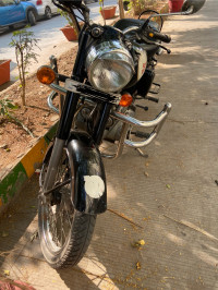 Black Royal Enfield Classic 350 BS VI