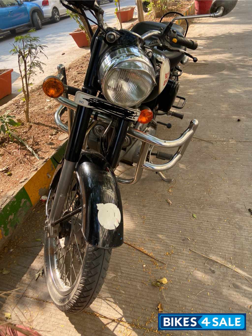 Black Royal Enfield Classic 350 BS VI Black Royal Enfield Classic 350 BS VI