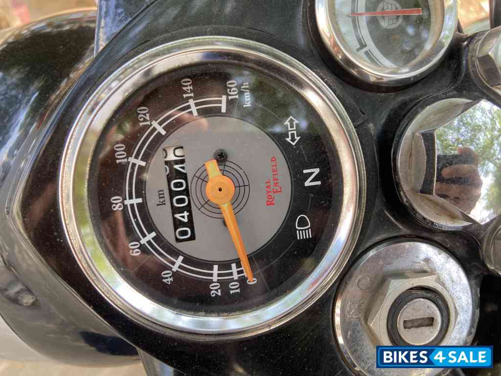 Black Royal Enfield Classic 350 BS VI Black Royal Enfield Classic 350 BS VI