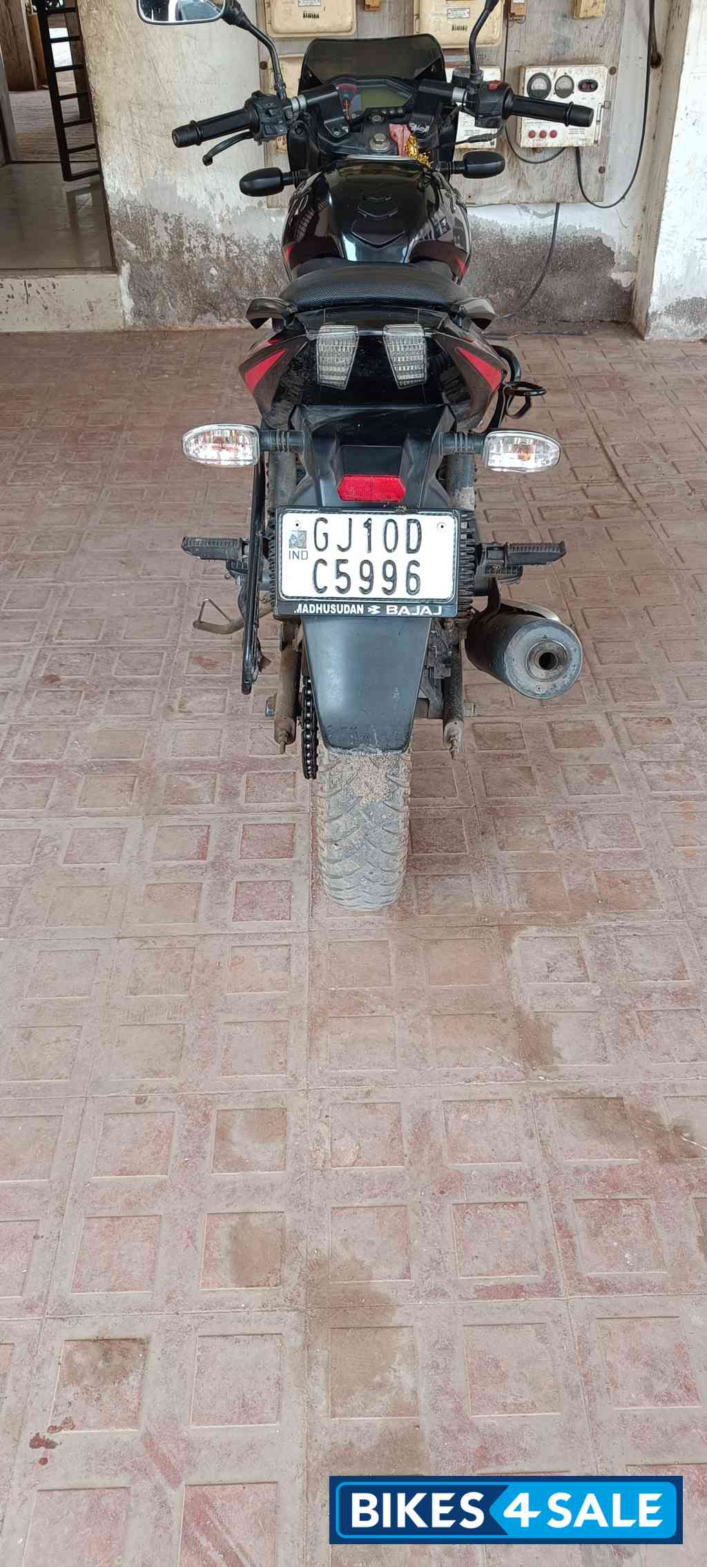 Bajaj Pulsar 150 Twin Disc