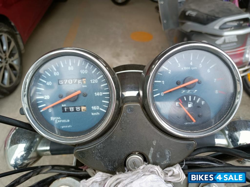 Royal Enfield Thunderbird 350 Royal Enfield Thunderbird 350