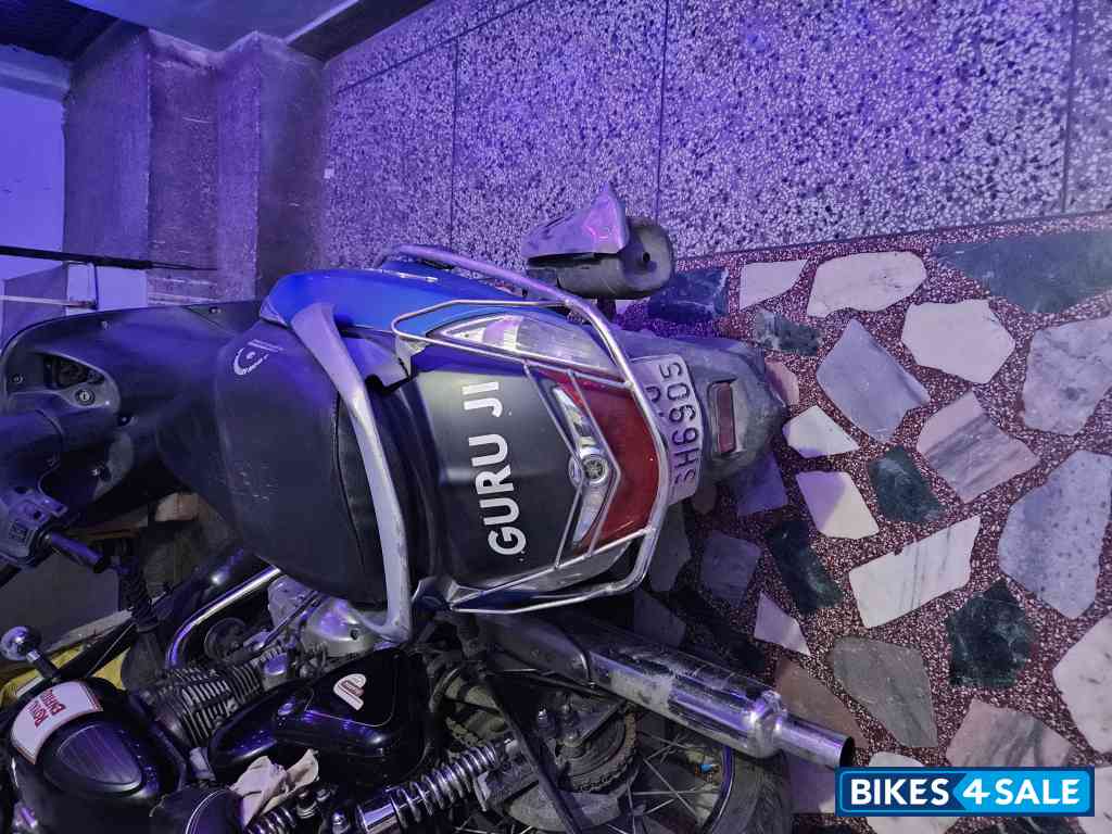 Purple Blue Yamaha Fascino