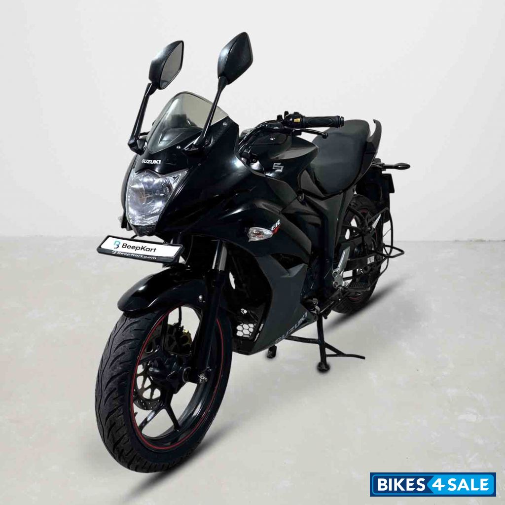 Suzuki Gixxer SF Suzuki Gixxer SF