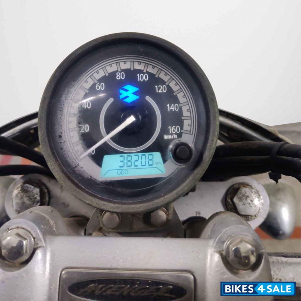 Bajaj Avenger Cruise 220