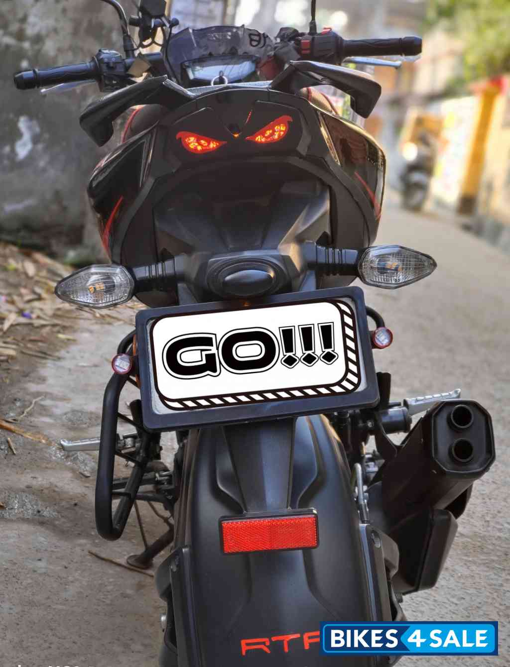 Glossy Black TVS Apache RTR 200 4V ABS Race Edition 2.0