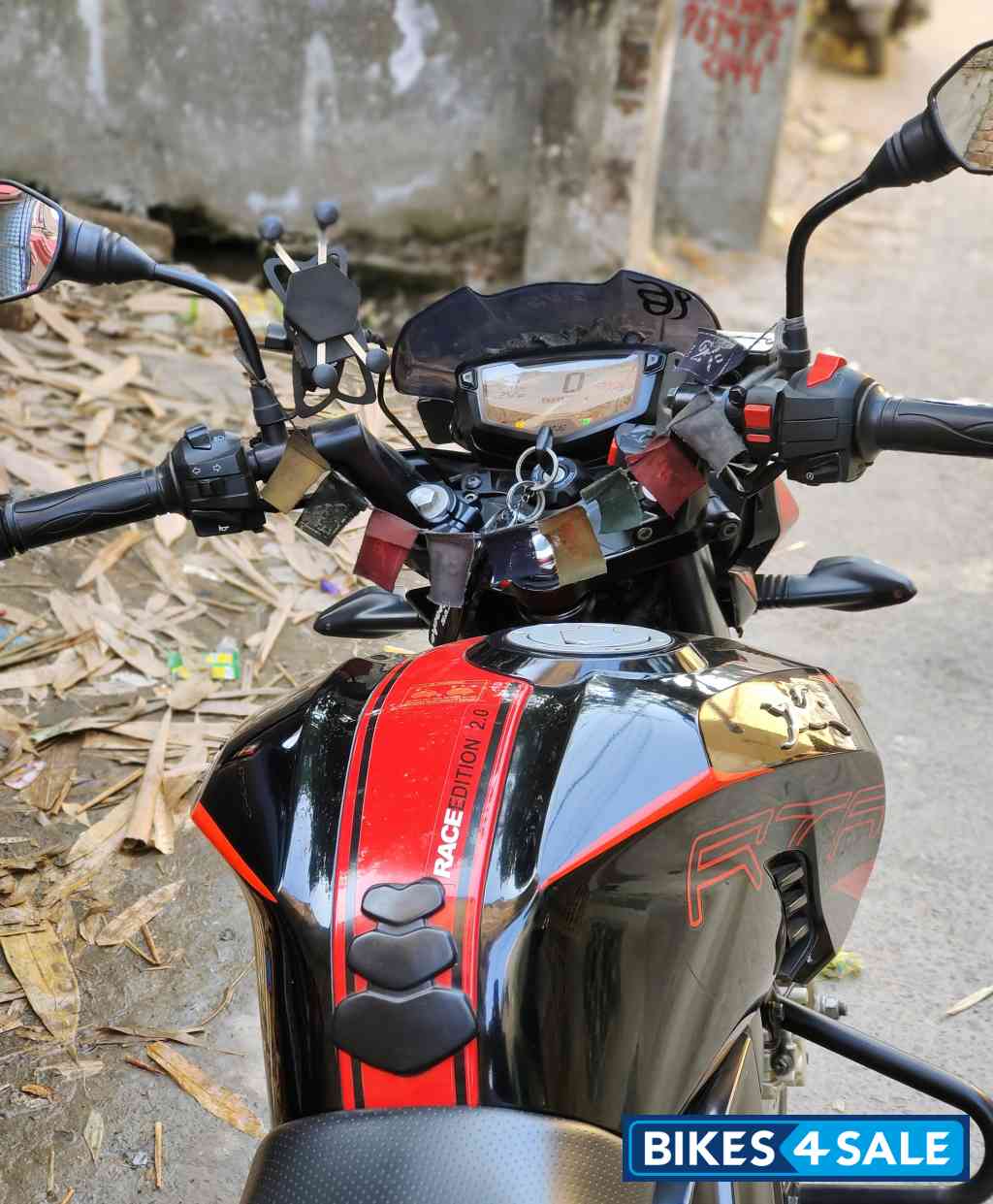 Glossy Black TVS Apache RTR 200 4V ABS Race Edition 2.0