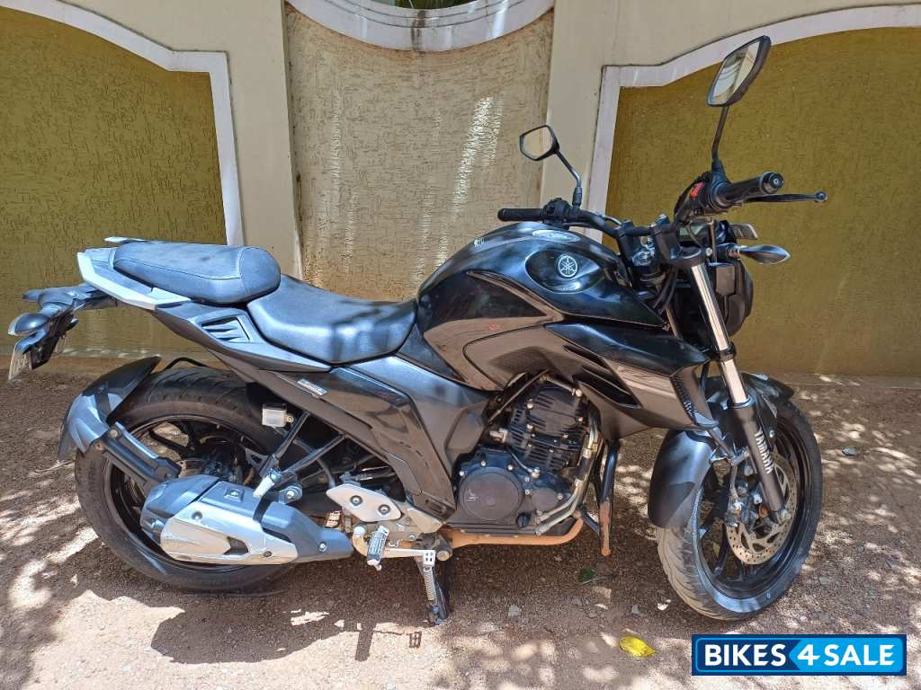 Yamaha FZS 25