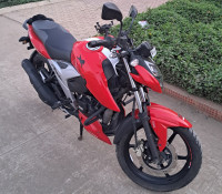 Red TVS Apache RTR 160 4V BS6