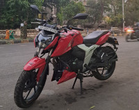 Red TVS Apache RTR 160 4V BS6